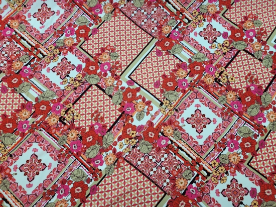 Przejdź do produktu Wiskoza 100% typu żorżeta kwiaty i romby