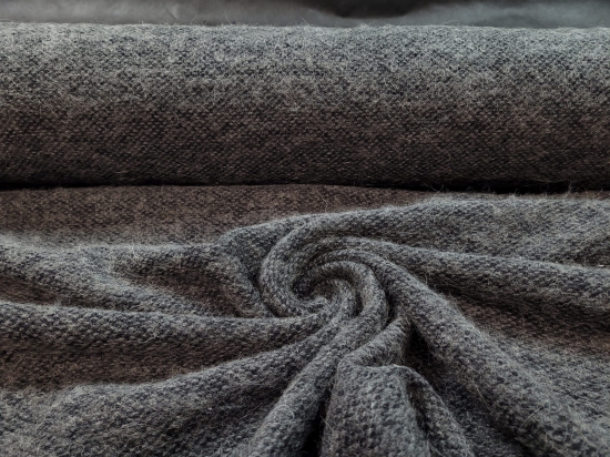 Przejdź do produktu Wełna angora duża szerokość 180 cm szara