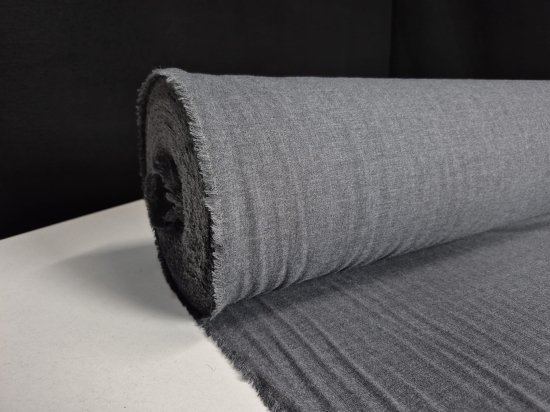 Przejdź do produktu Wełna czesankowa garniturowa virgin wool szara