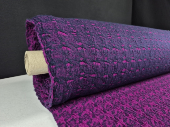 Przejdź do produktu Dzianina wełniana virgin wool z bawełną swetrowa fuksja-czarny