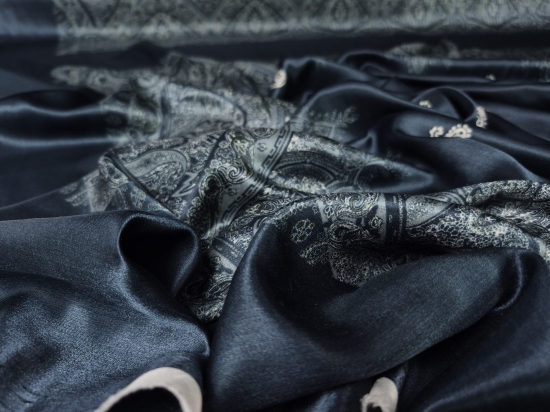 Przejdź do produktu Satyna 70% wiskoza 30% jedwab Tempura RAPORT 1.2 MB