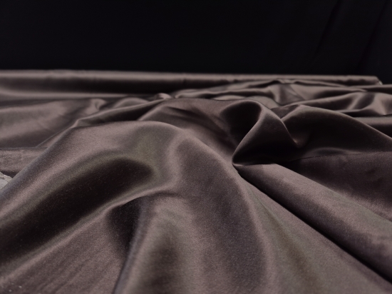 Przejdź do produktu Satyna jedwabna z wiskozą brąz