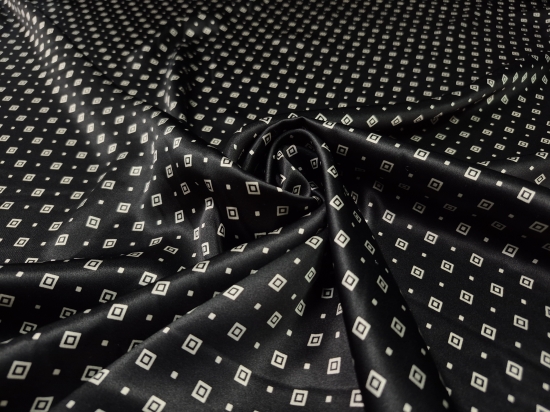 Przejdź do produktu 100% jedwabna satyna Compagnia della Seta gr. 16 momme